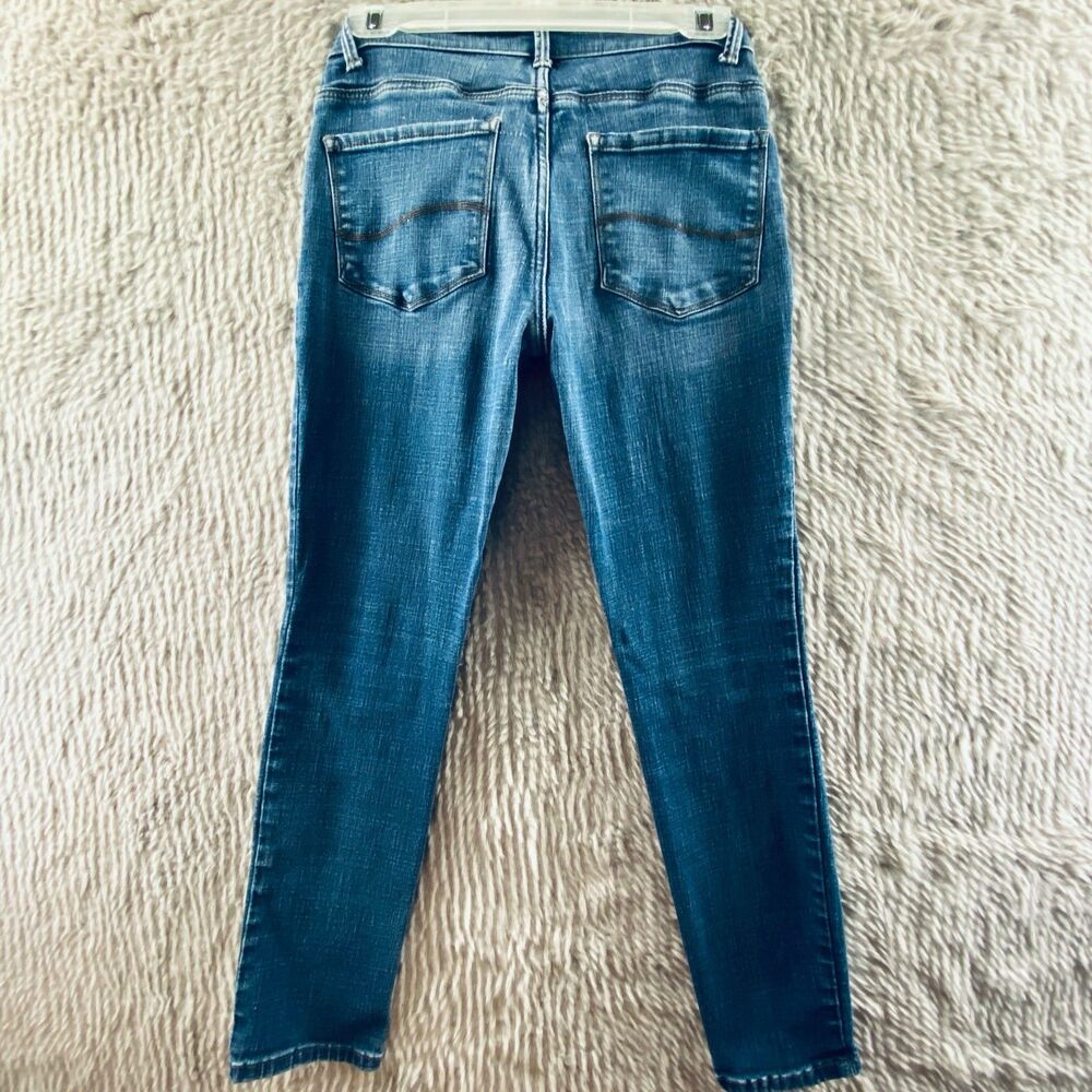 Lee Women’s Skinny Fit Jeans Mid Rise Stretch Medium Wash 30x26 Classic Denim - Picture 3 of 12